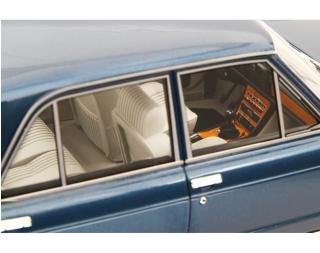 Fiat 130 Berlina 3200 1971 Blu metallizzato Laudoracing 1:18 Resinemodell (Türen, Motorhaube... nicht zu öffnen!)